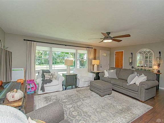 3rd image of 85 Meadowbrooke Dr