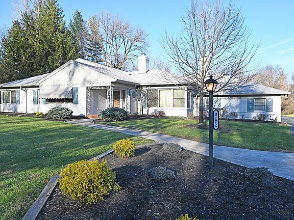 2nd image of 3172 N Farmcrest Dr