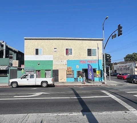 2nd image of 5426 Compton Ave