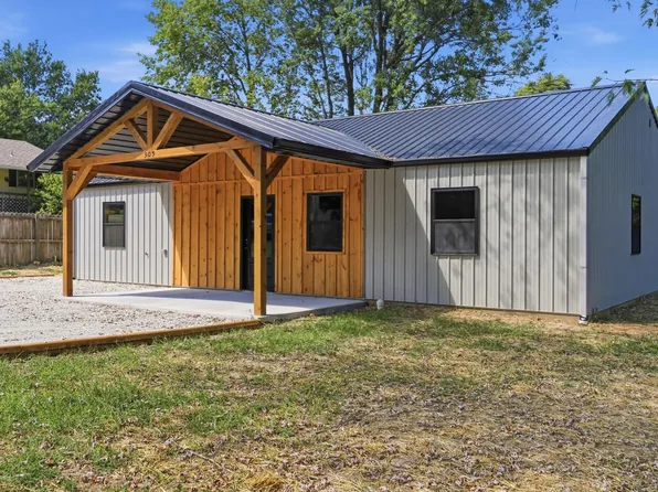 305 W 14th Street, Mountain Grove, MO 65711