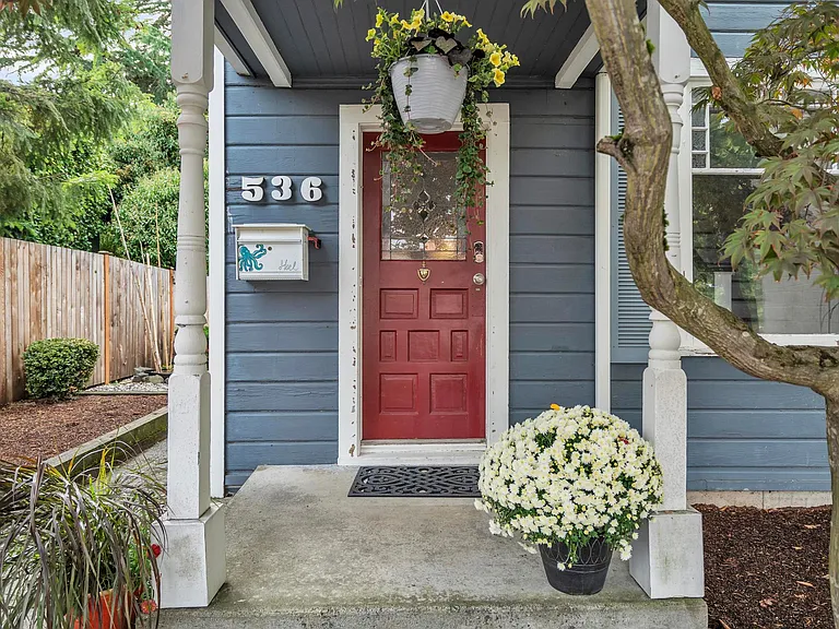536 Bell St — Photo 20