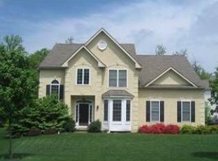 108 Clydesdale Ct, Downingtown, PA 19335