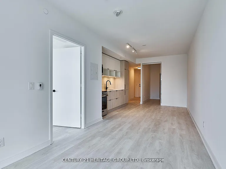 Mill St — Photo 14