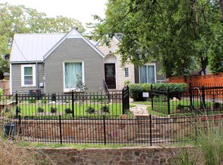 711 N Hampton Rd, Dallas, TX 75208