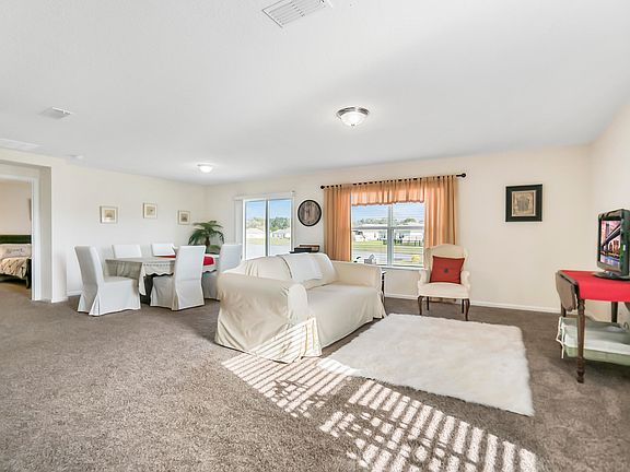 3rd image of 377 Green Palm Ct