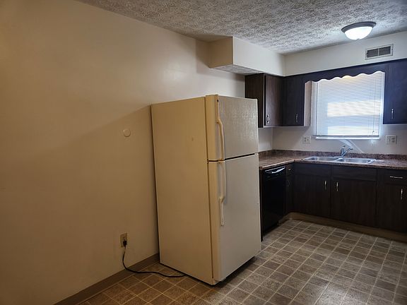3rd image of 1478 Ashland Ave