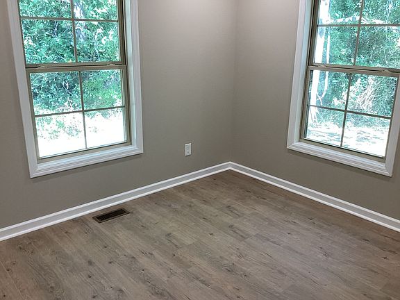 3rd image of 2850 Sims St