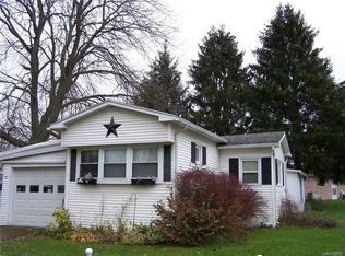 53 Lakewood Vlg, Medina, NY