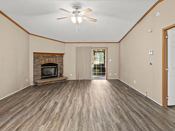 4th image of 1068 Brooks Brewton Rd