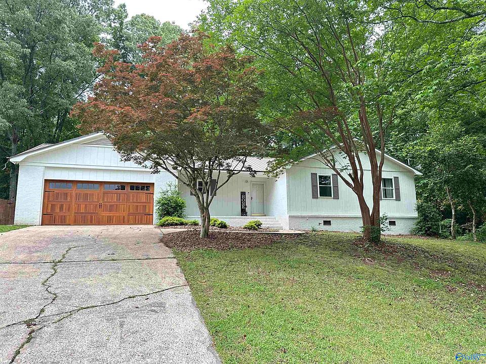 1st image of 4089 Skylark Cir S