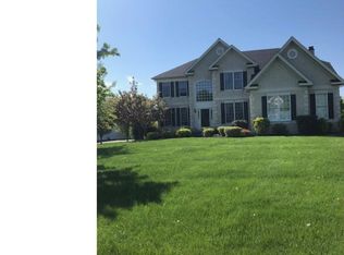 302 Jones Ct, Exton, PA 19341