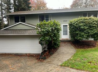 10915 NE 112th St, Kirkland, WA 98033