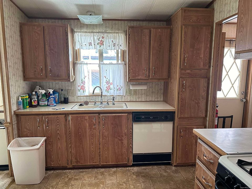 490 S Lassen St, Susanville, CA 96130 Zillow