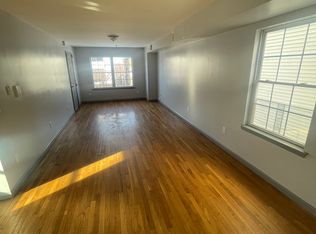 30 Kent St #2F, Newark, NJ 07108