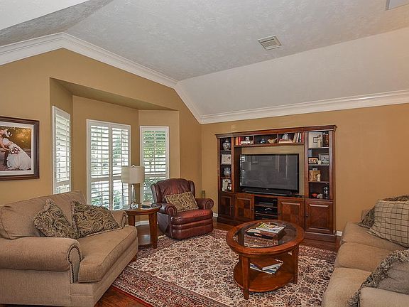4th image of 1107 Foxland Chase St
