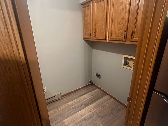 4th image of 1404 Plainfield Dr