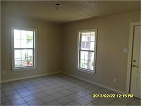 5th image of 5064 Royal Dr