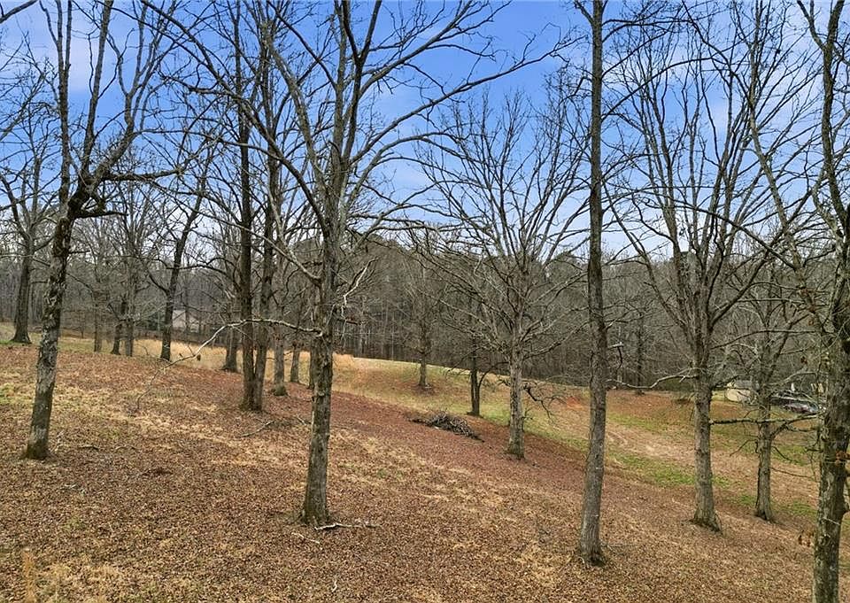 1st image of 410 N Stringer Rd