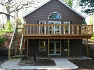 N4579 W Shore Place Rd, Cambridge, WI 53523