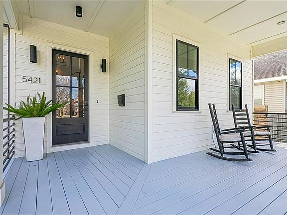 3rd image of 5421 Milne Blvd