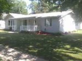 608 Cedar St, Breckenridge, MI 48615