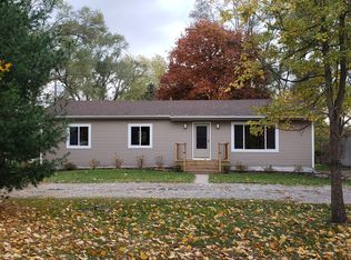 10824 Spencer Rd, Brighton, MI 48114