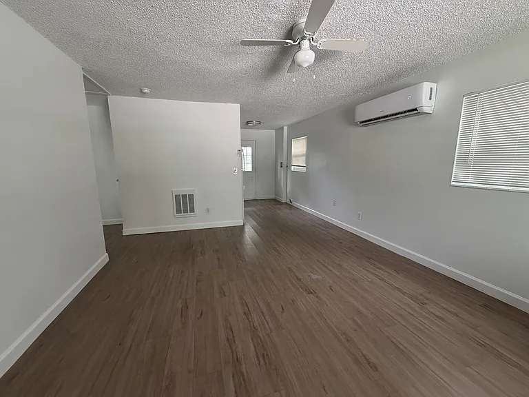 1801 Mellonville Ave — Photo 3