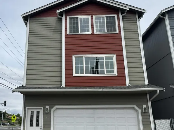 303 N 1st St #A, Selah, WA 98942