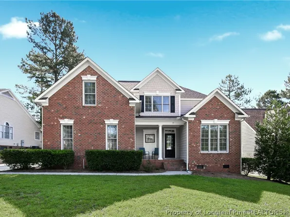 55 Blue Pine Dr, Spring Lake, NC 28390