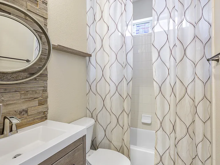 5170 Mohegan Ln — Photo 38