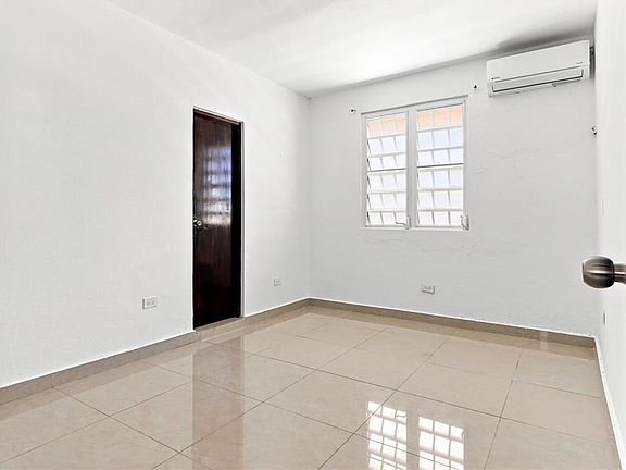 2nd image of 413 Edificio Gaither Plz APT 3A