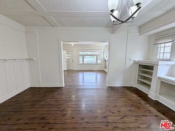5th image of 860 W 56th St