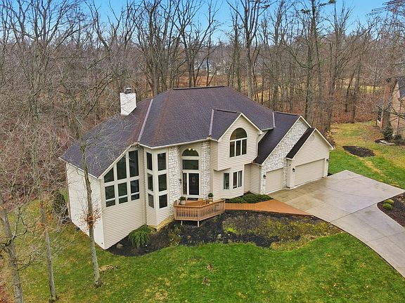 2nd image of 3632 Woodstone Dr