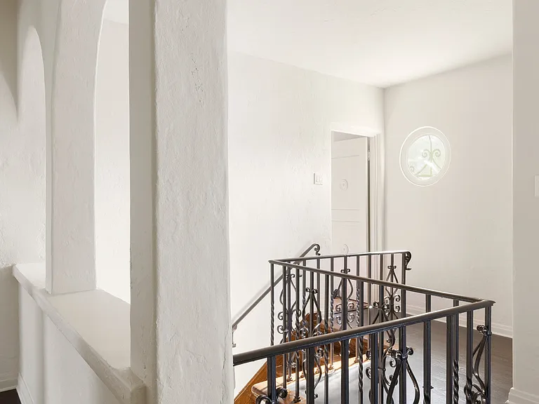 120 S Poinsettia Pl — Photo 15