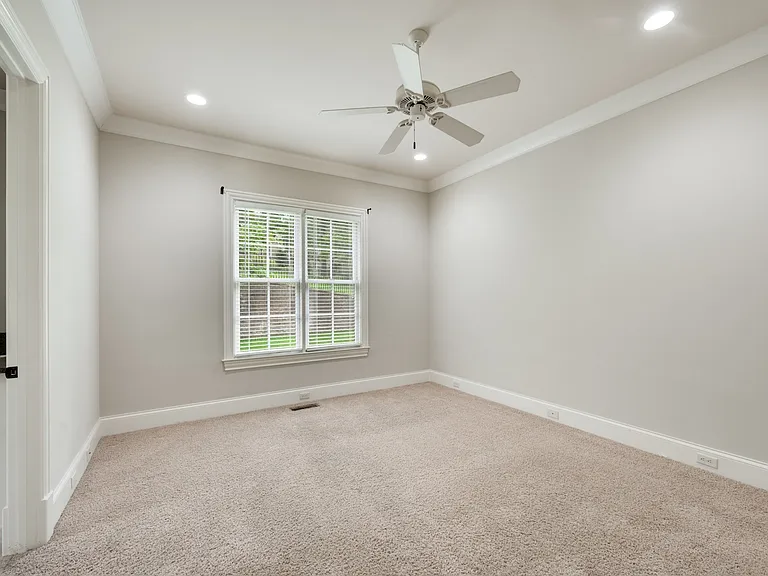 7 Crooked Stick Ln — Photo 21