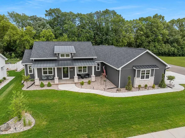 1756 Honor St, Neenah, WI 54956