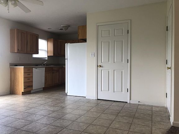 2nd image of 49 Mj Ln APT 1