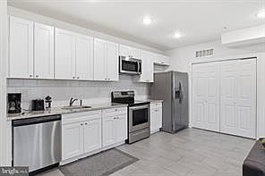 5th image of 925-29 N Broad St #3G
