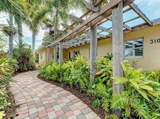3102 Pinecrest St, Sarasota, FL 34239