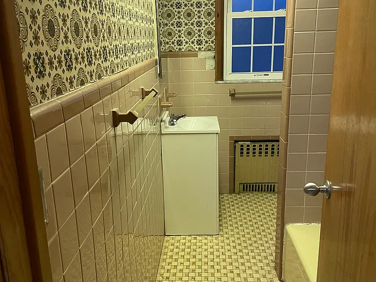 311 Davis Ave #1 — Photo 11