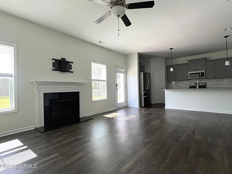 885 Carolina Rd — Photo 6
