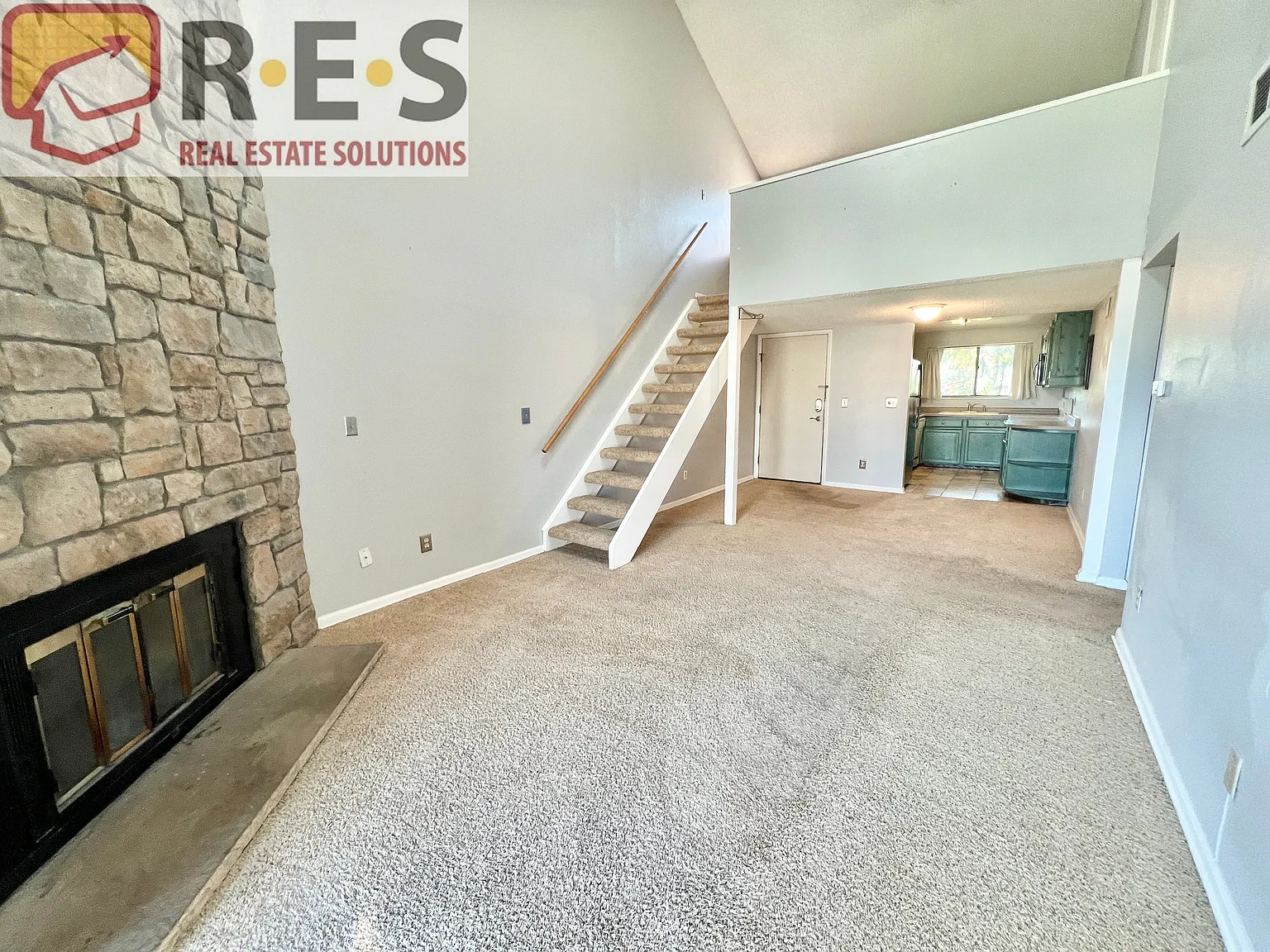 2 bed, 1056 sqft, $1,795 — Photo 4