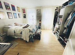 1220 Spruce St APT 2R, Philadelphia, PA 19107