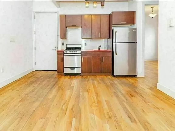 3rd image of 54 Lewis Ave #3D
