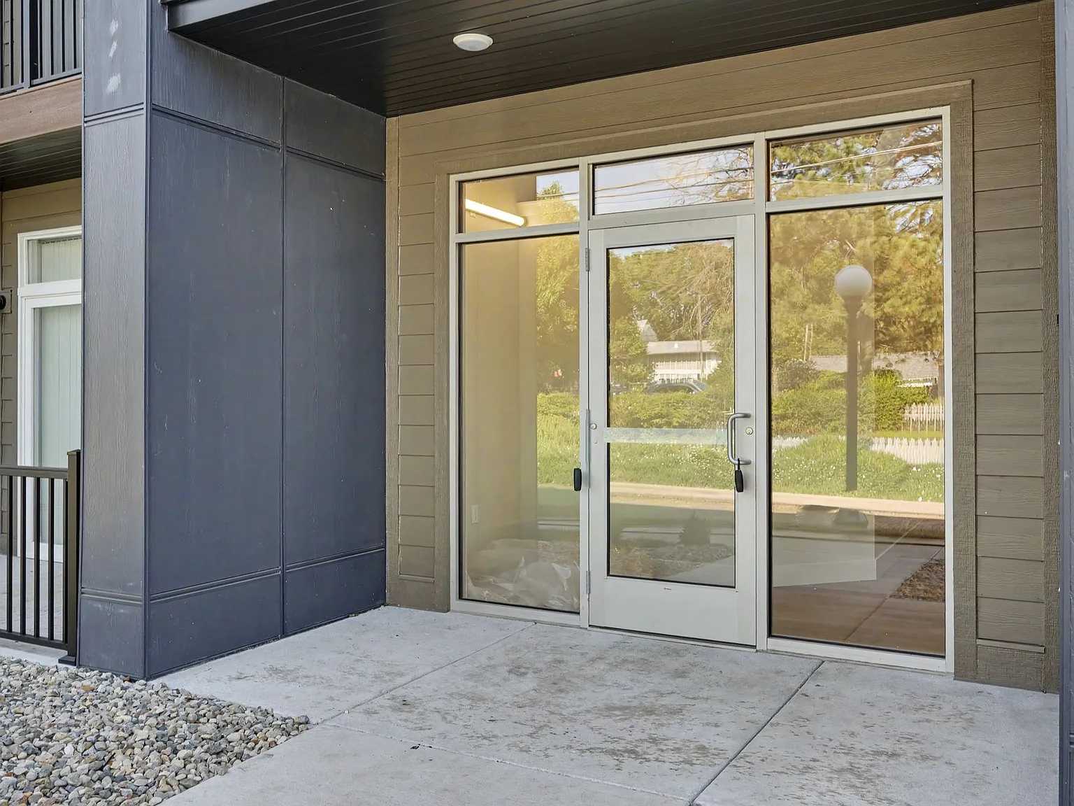 512 W Clark St. — Photo 3