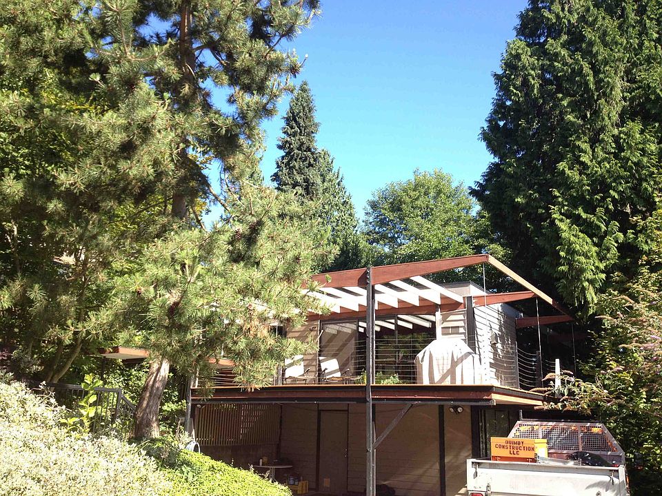 2nd image of 1554 NE 95th St