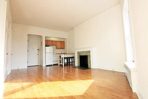 Rented by JK Dansar Corp | media 28