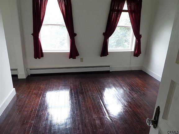 4th image of 1533 5th Ave