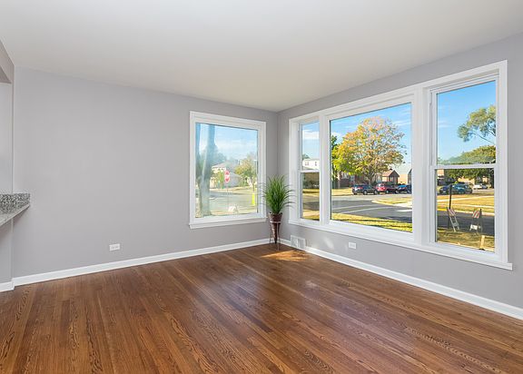 5th image of 1645 N 20th Ave