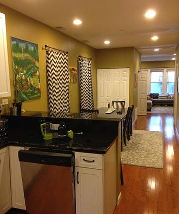 4th image of 1511 W Augusta Blvd #1